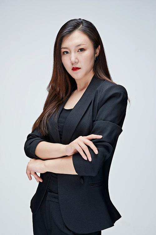 廉东晓 视觉与舞美负责人